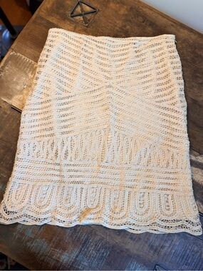 Willi Smith Cream Linen Cotton Battenberg Lace Pencil Skirt with satin lining